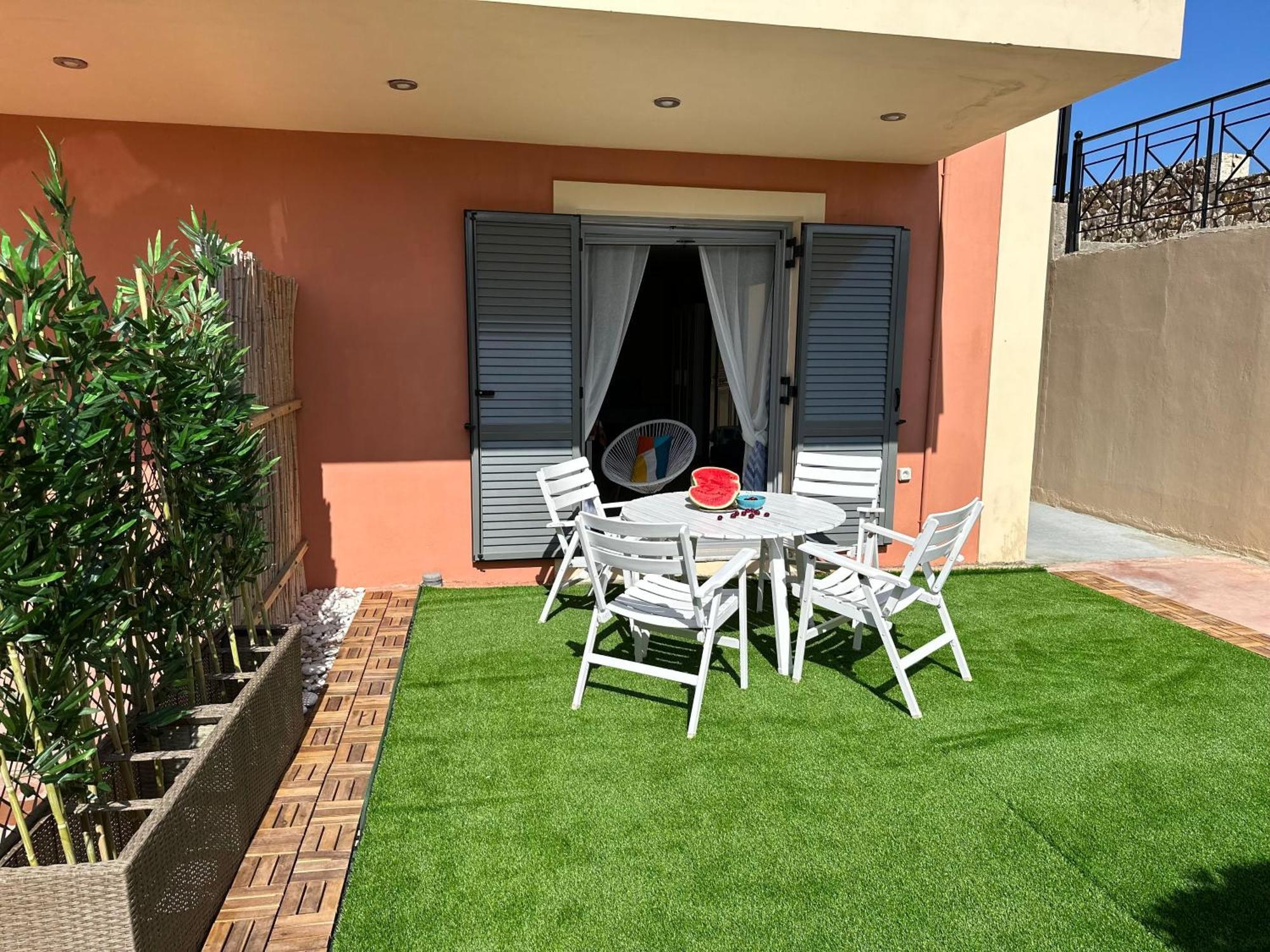 Lotus Studio Apartment North Lixouri Exterior photo